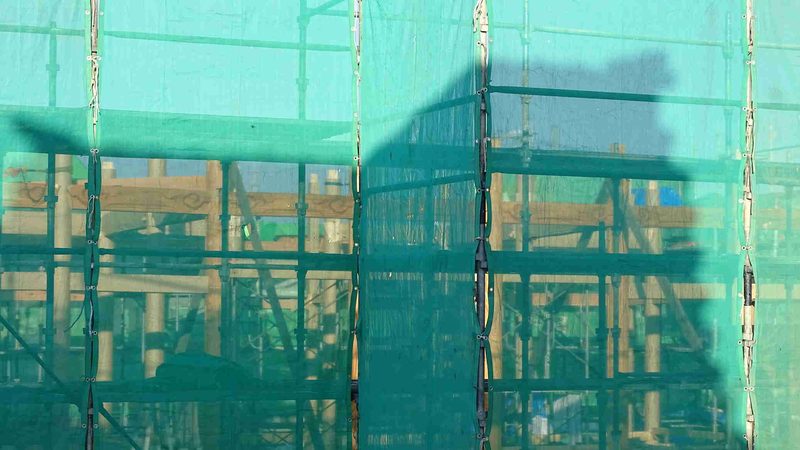 市政道路沥青路面价格解析：影响因素与预算考量